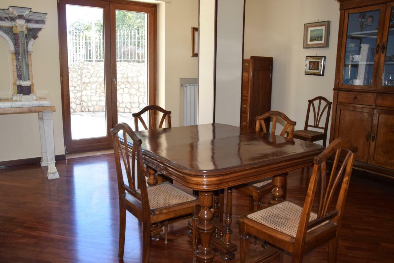 Appartement Holiday Family - Big On The Swimming Pool In Front Of Capri