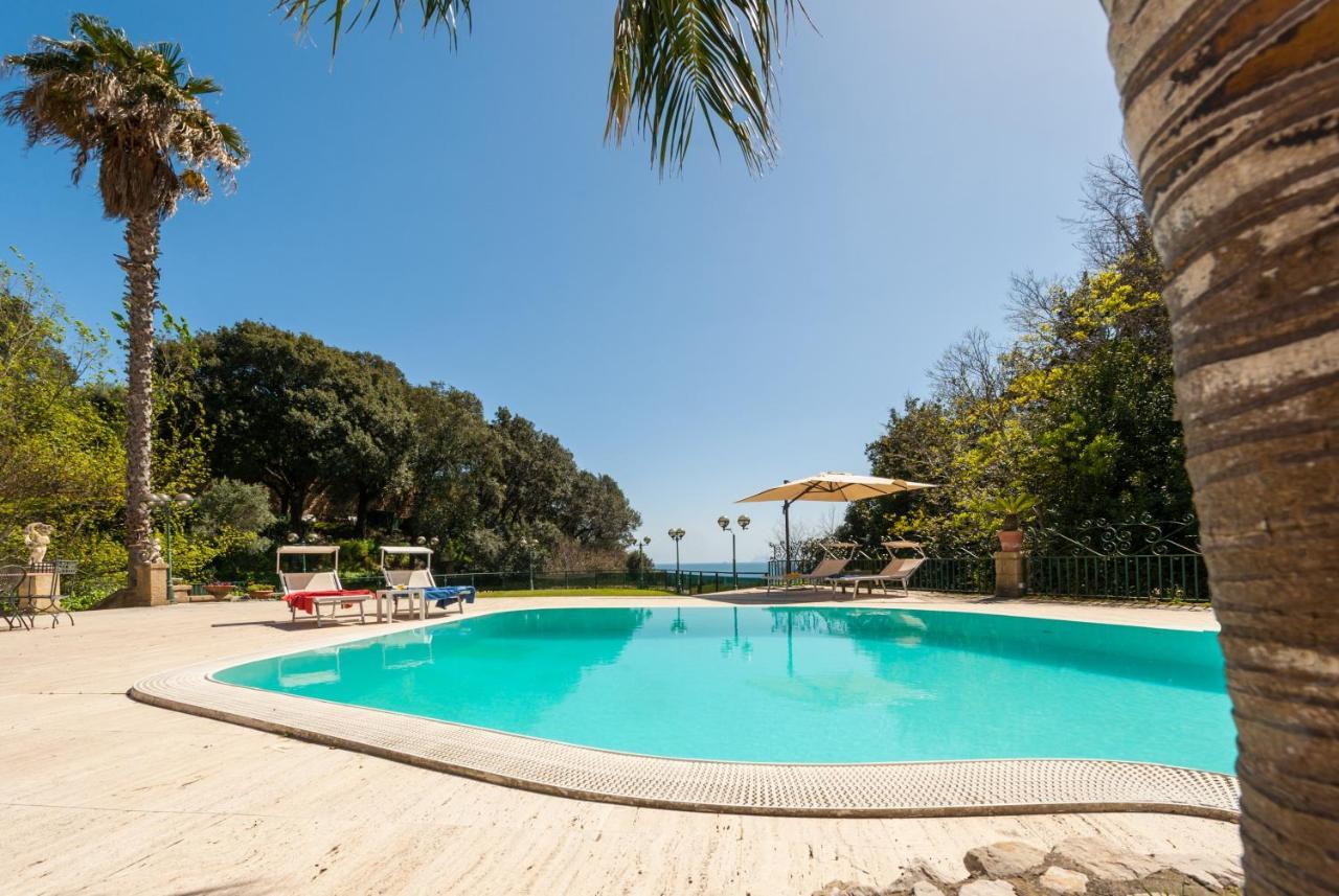 Appartamento Holiday Family - Big On The Swimming Pool In Front Of Capri *