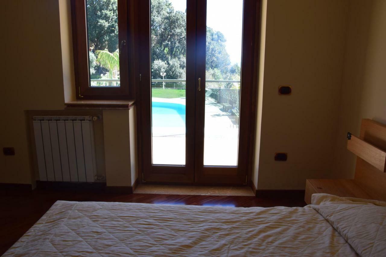 Appartamento Holiday Family - Big On The Swimming Pool In Front Of Capri Napoli