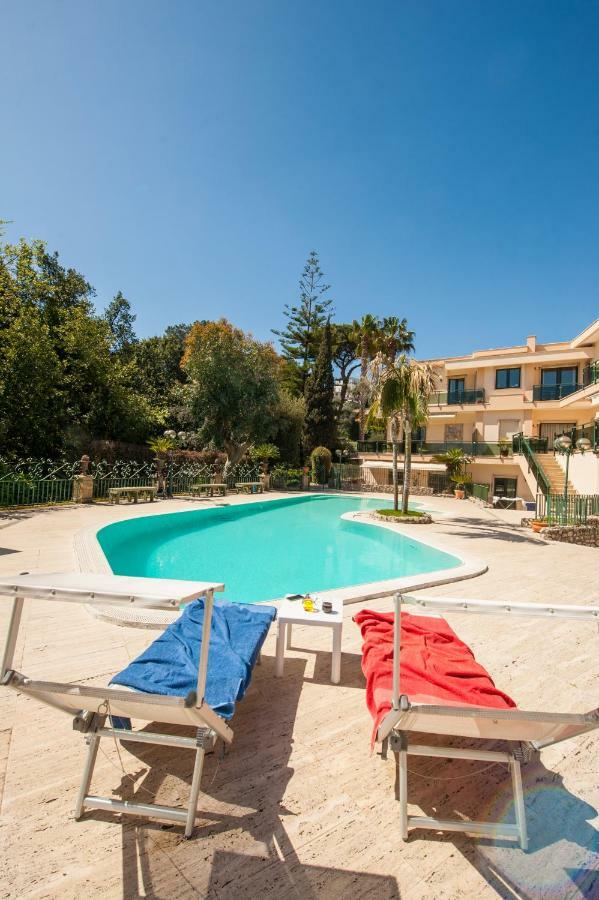 Appartamento Holiday Family - Big On The Swimming Pool In Front Of Capri Napoli