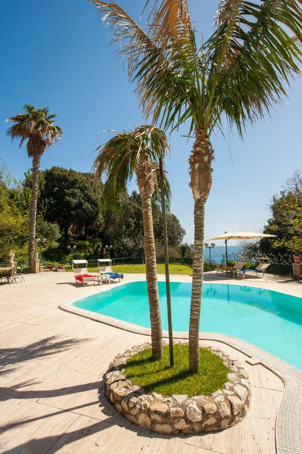 Appartamento Holiday Family - Big On The Swimming Pool In Front Of Capri *